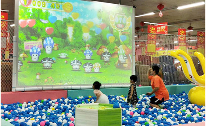 Kinderunterhaltungs-wechselwirkende Projektor-Kinderfreizeitpark-Ball-Pool Zorbing-Ball-Spiel-Ausrüstung 0